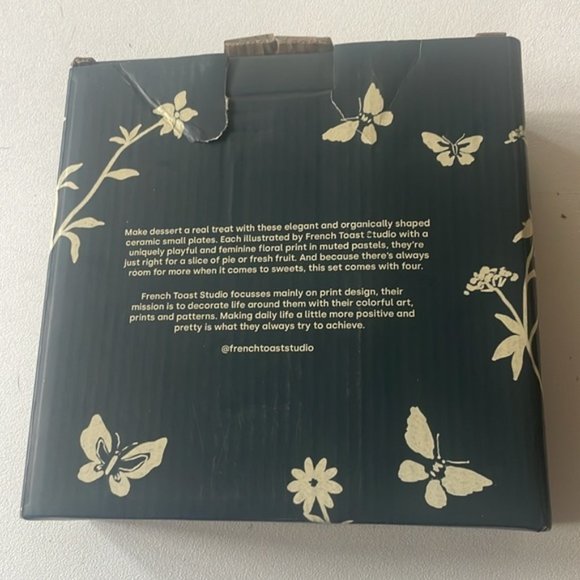 FRENCH TOAST Set of 4 Dessert Plates pastel flowers & butterflies Alltrue NWT - Picture 4 of 8